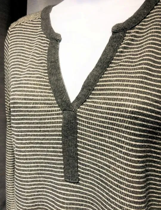 Akemi   Kin Anthropologie MEDIUM Gray Henley