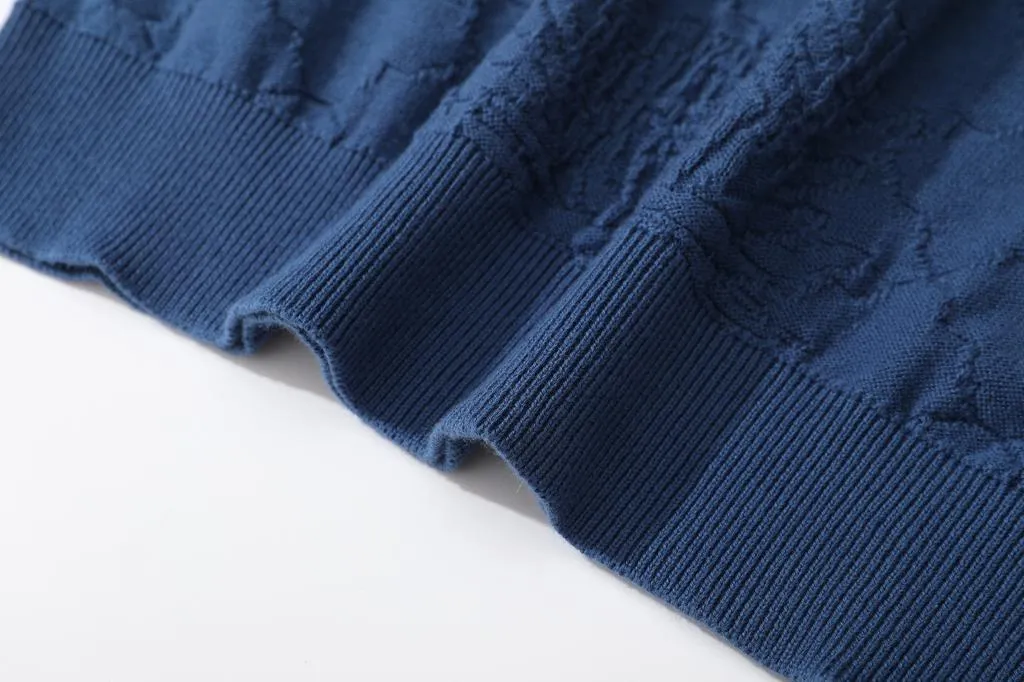 Crew Neck Summer Knit Top - Blue Chrysanthemum