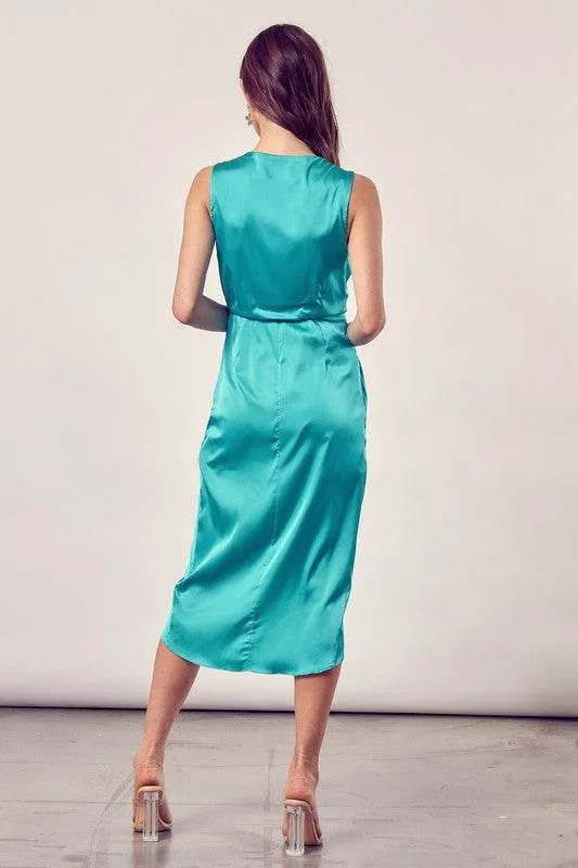 Do   Be Casual Front Slit V-Neck Sleeveless Wrap Midi Dress