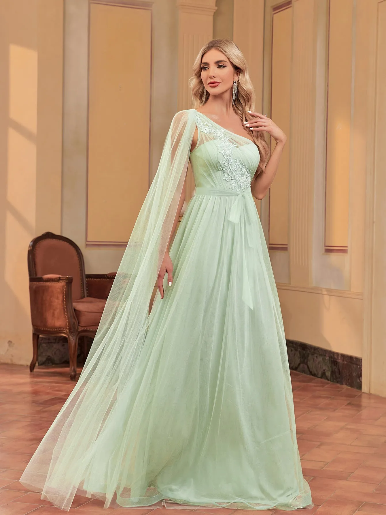 Elegant Floor Sleeve Applique One Shoulder Evening Dress