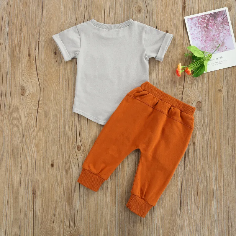 T-Shirt & Sweatpants Set