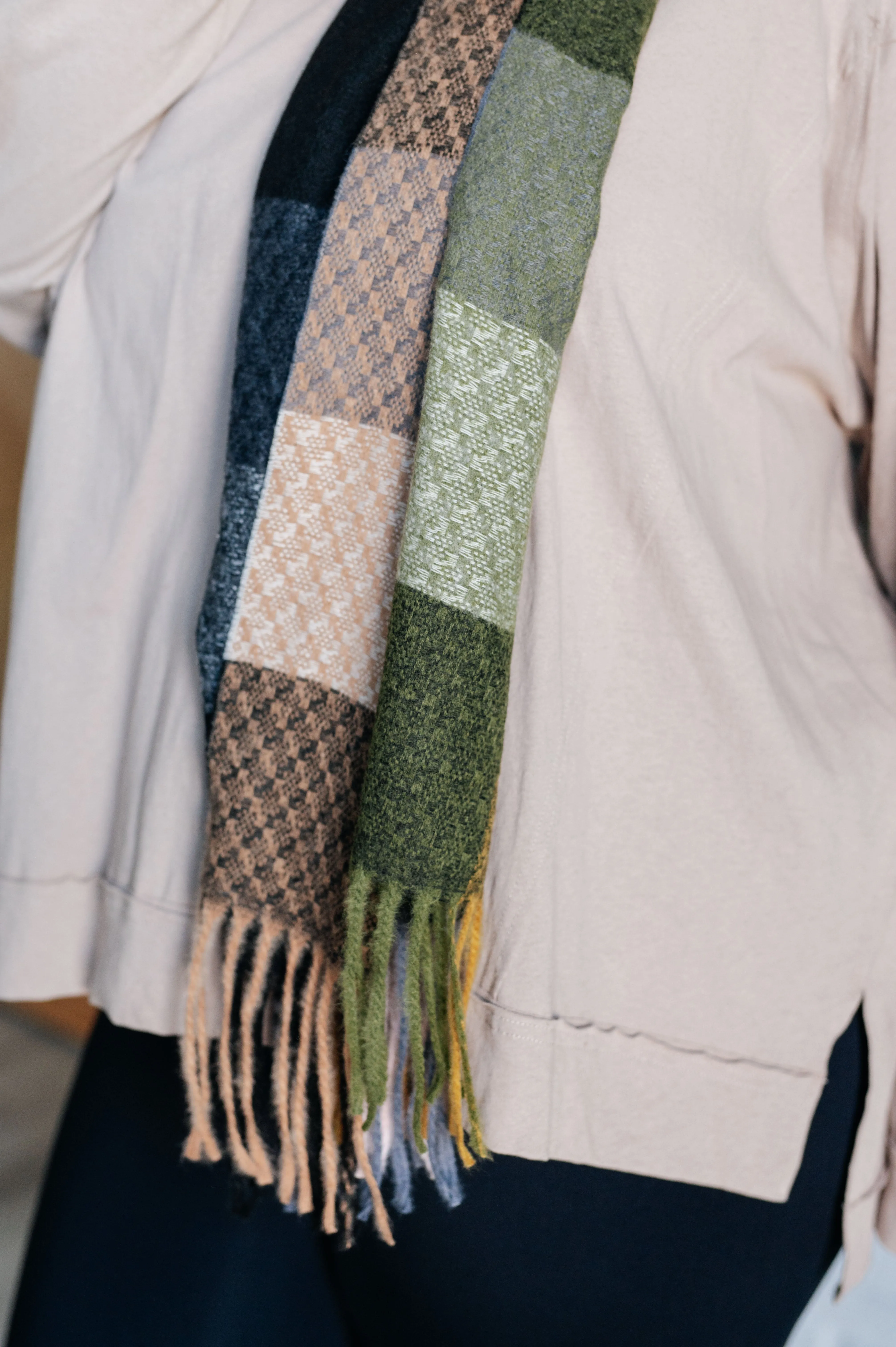 Warm & Cozy Checkered Fringe Scarf - In The Woods